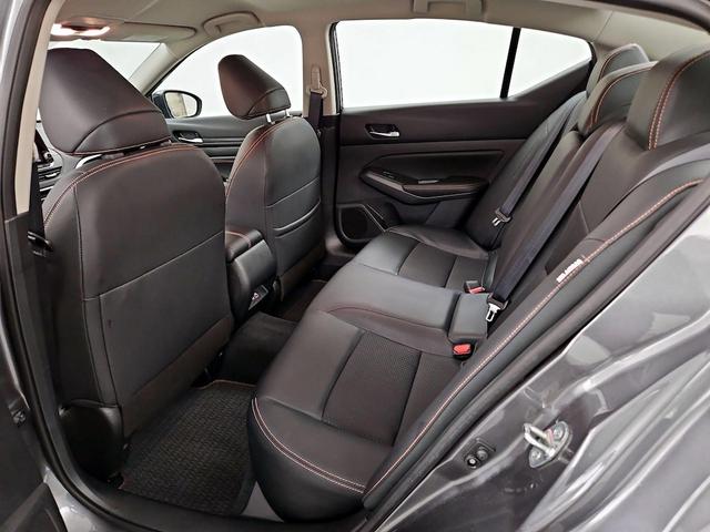 Photo of 2022 Gray Nissan Altima