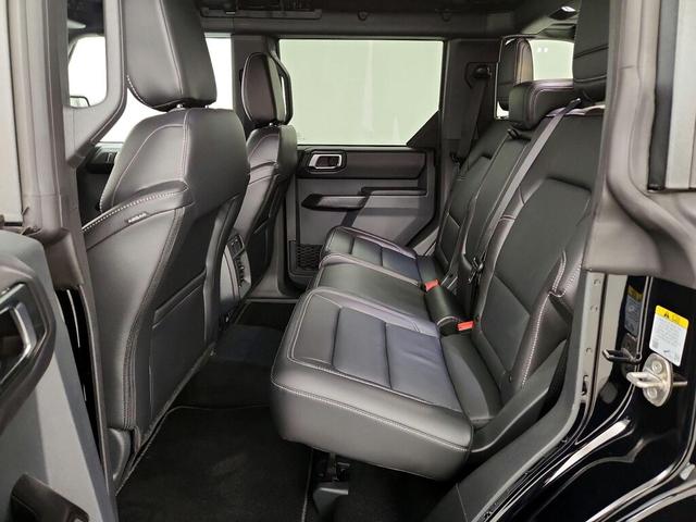 Photo of 2025 Black Ford Bronco