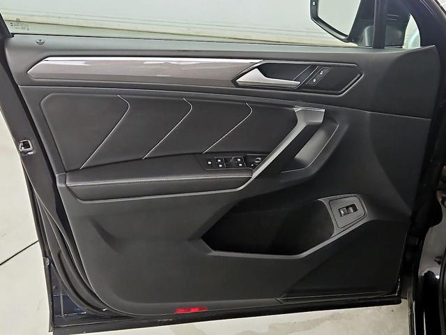 Photo of 2023 Black Volkswagen Tiguan