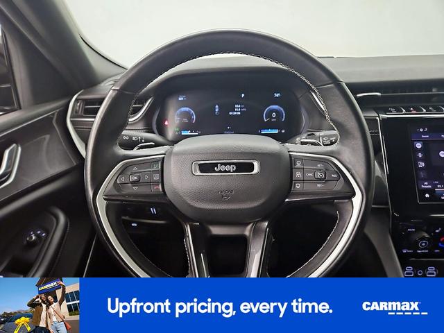 Photo of 2022 Gray Jeep Grand Cherokee