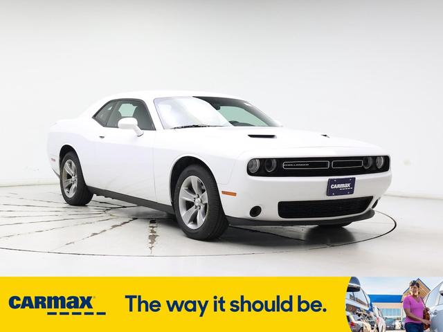 Photo of 2020 White Dodge Challenger