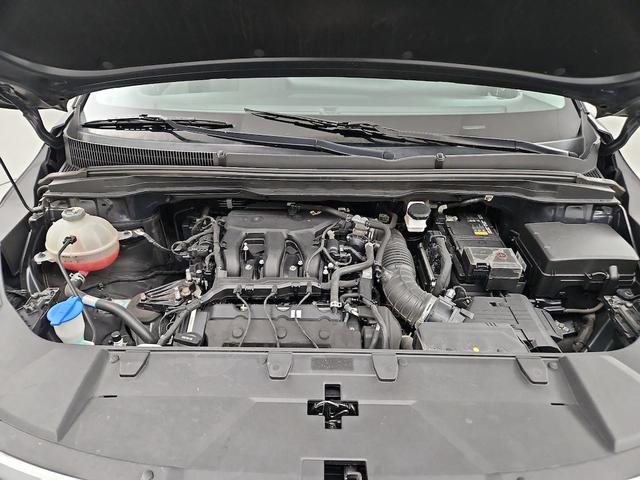 Photo of 2022 Black Kia Carnival