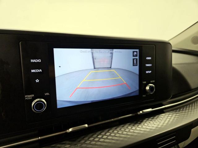 Photo of 2022 Black Kia Carnival