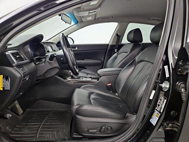 Photo of 2016 Black Kia Optima