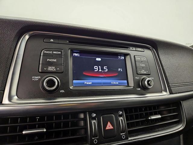 Photo of 2016 Black Kia Optima