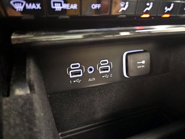 Photo of 2022 Black Jeep Grand Cherokee L