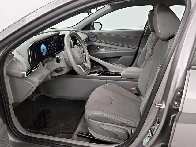 Photo of 2023 Gray Hyundai ELANTRA