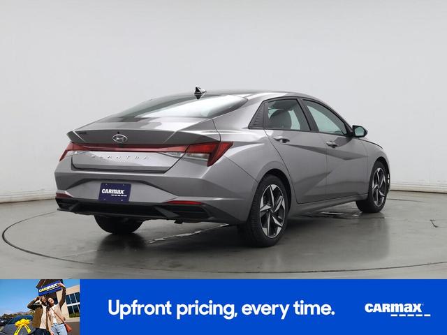 Photo of 2023 Gray Hyundai ELANTRA
