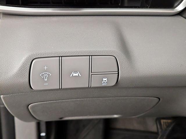 Photo of 2023 Gray Hyundai ELANTRA