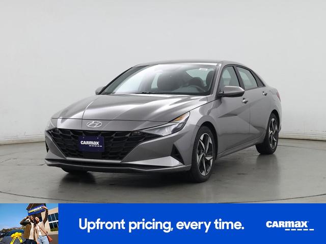Photo of 2023 Gray Hyundai ELANTRA