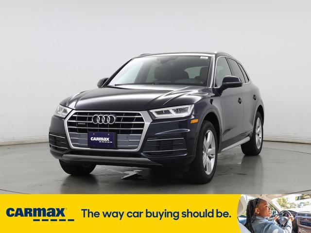 Photo of 2019 Blue Audi Q5