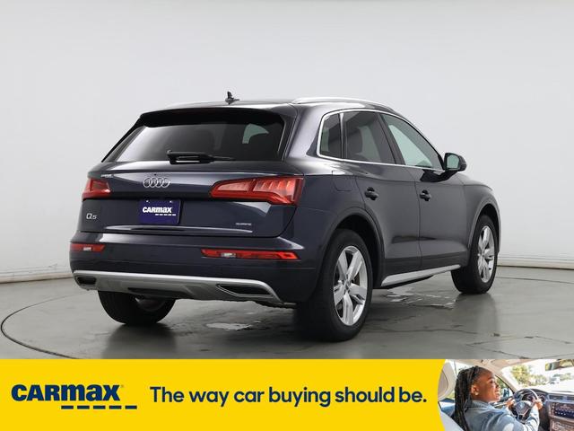 Photo of 2019 Blue Audi Q5