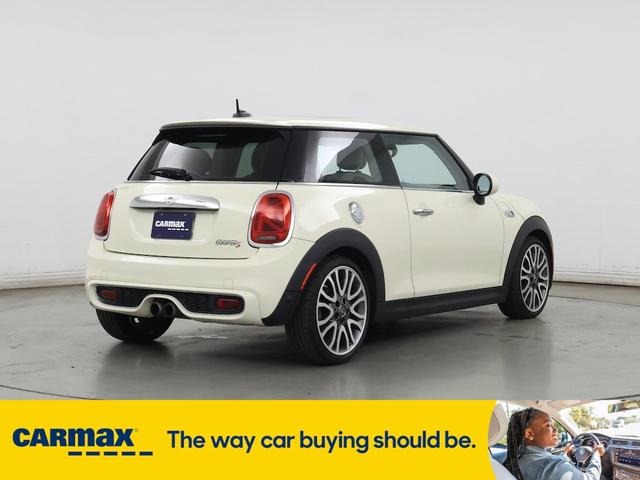Photo of 2019 Tan MINI Hardtop
