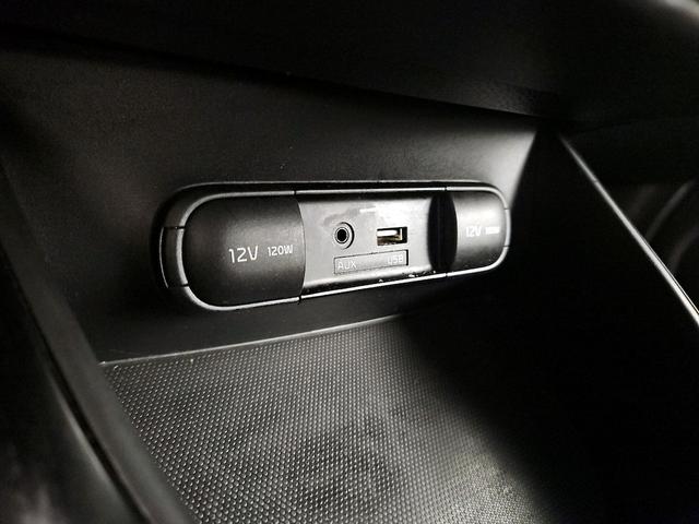 Photo of 2018 White Kia Soul