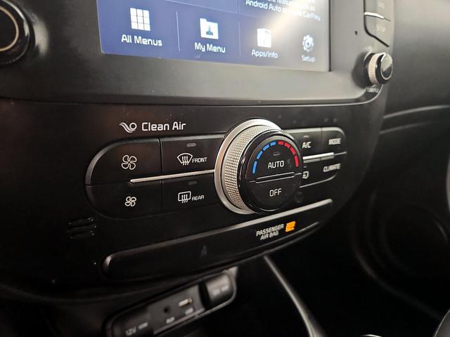 Photo of 2018 White Kia Soul