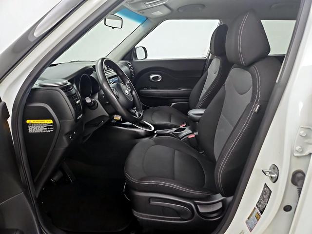 Photo of 2018 White Kia Soul