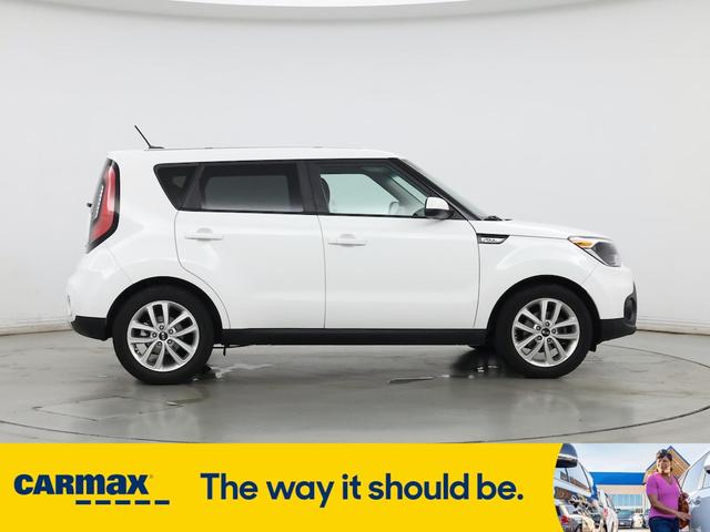 Photo of 2018 White Kia Soul