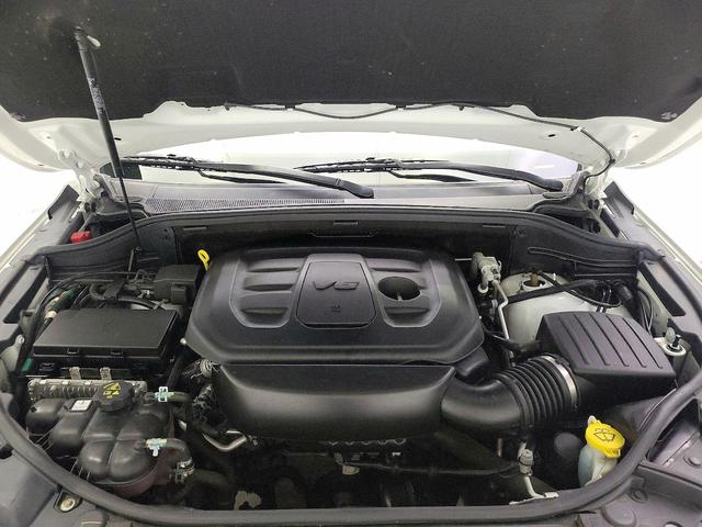Photo of 2021 White Jeep Grand Cherokee