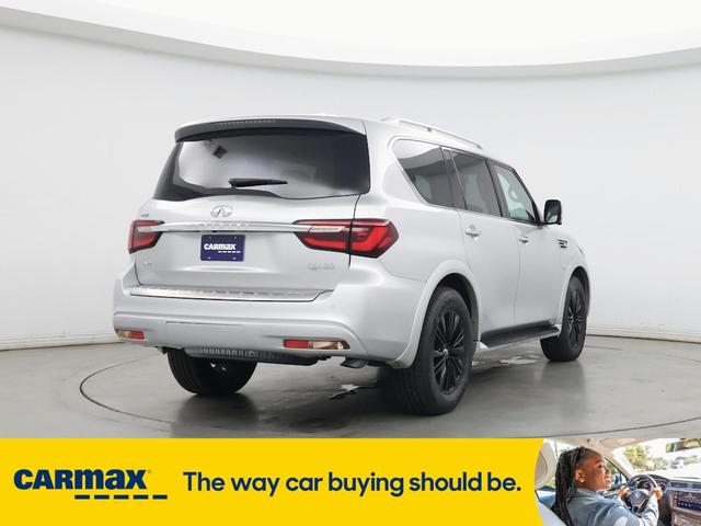 Photo of 2019 Silver INFINITI QX80