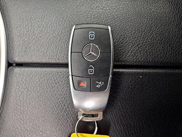 Photo of 2021 Black Mercedes-Benz C-Class