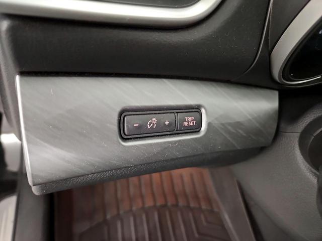 Photo of 2018 Black Nissan Maxima