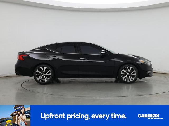 Photo of 2018 Black Nissan Maxima