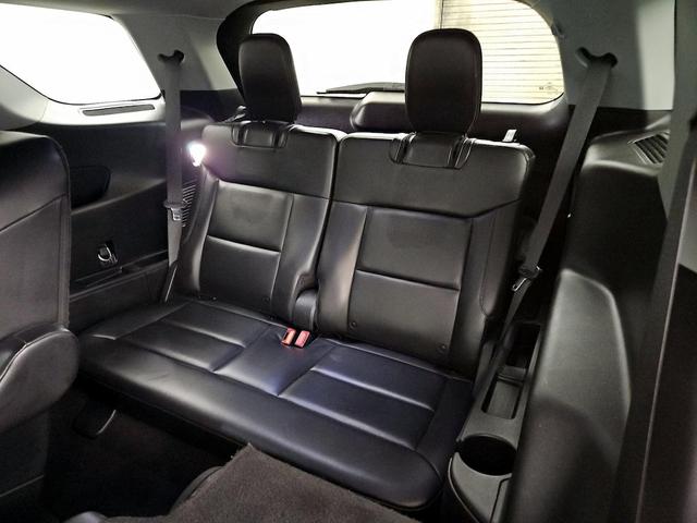 Photo of 2021 Black Ford Explorer