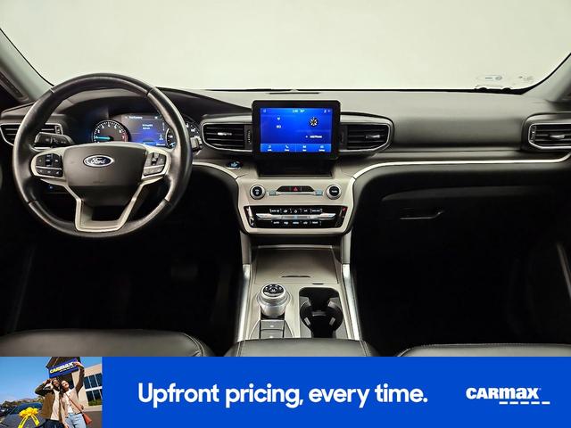 Photo of 2021 Black Ford Explorer