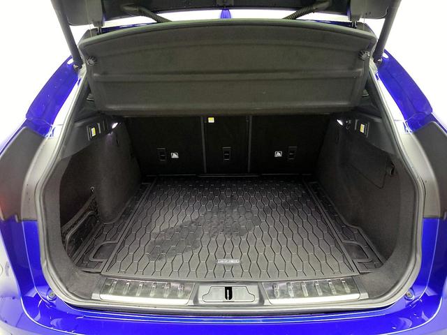 Photo of 2019 Blue Jaguar F-PACE