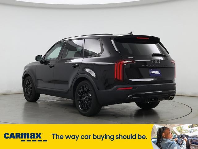 Photo of 2022 Black Kia Telluride