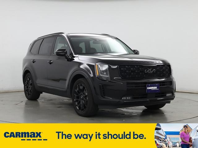 Photo of 2022 Black Kia Telluride