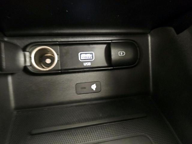 Photo of 2022 Black Kia Telluride