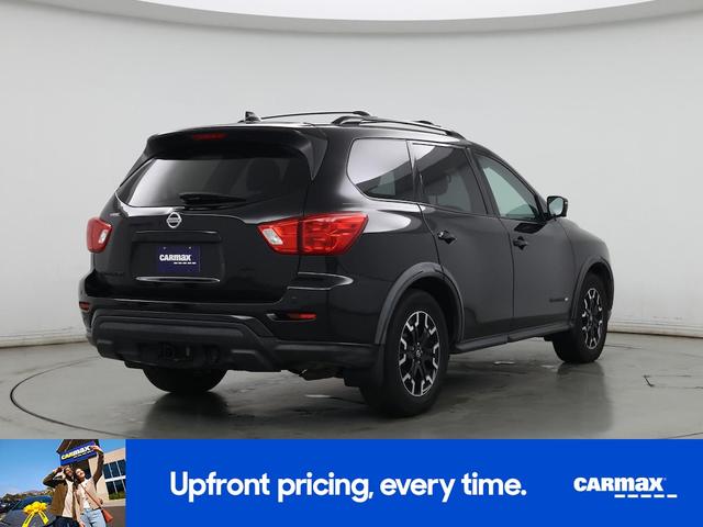 Photo of 2020 Black Nissan Pathfinder