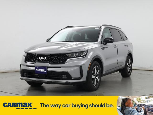 Photo of 2022 Gray Kia Sorento