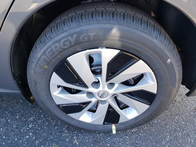 Photo of 2025 Gun Metallic Nissan Altima