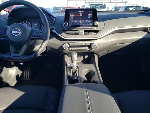 Photo of 2025 Gun Metallic Nissan Altima