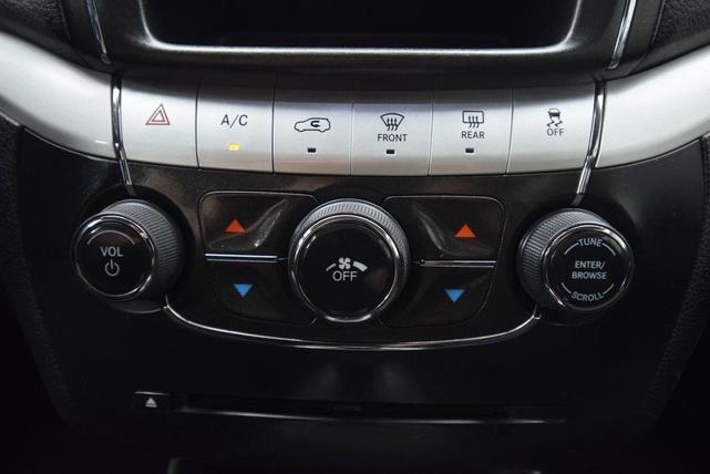 Photo of 2013 Storm Gray Pearlcoat Dodge Journey