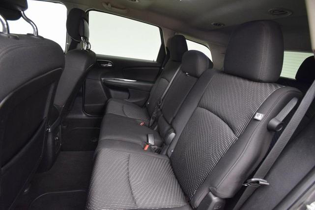 Photo of 2013 Storm Gray Pearlcoat Dodge Journey