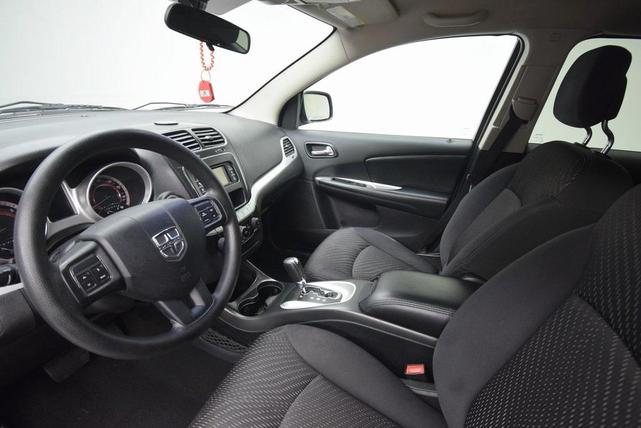 Photo of 2013 Storm Gray Pearlcoat Dodge Journey