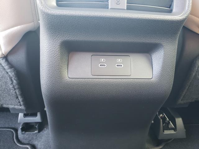Photo of 2025 Everest White P Nissan Murano