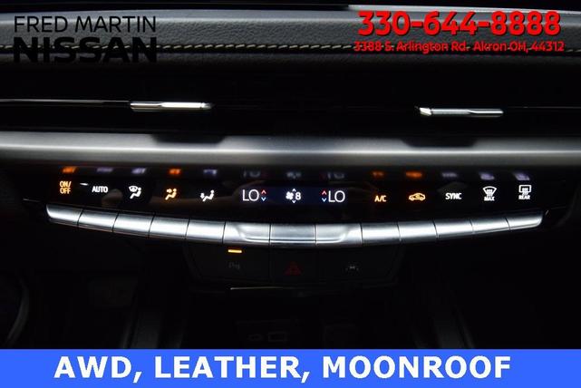 Photo of 2024 Silver Metallic Cadillac XT4