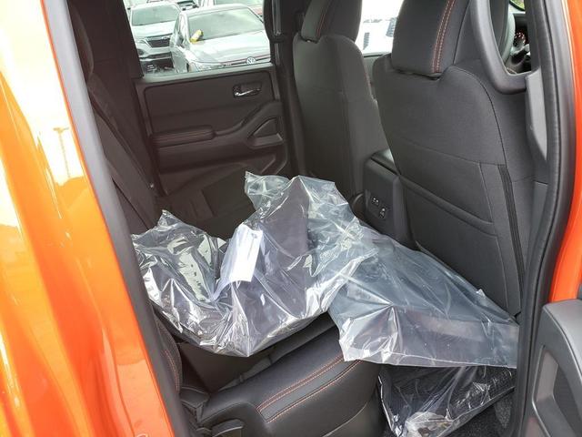 Photo of 2025 Afterburn Orang Nissan Frontier