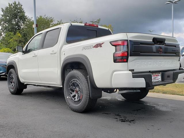 Photo of 2025 Glacier White Nissan Frontier