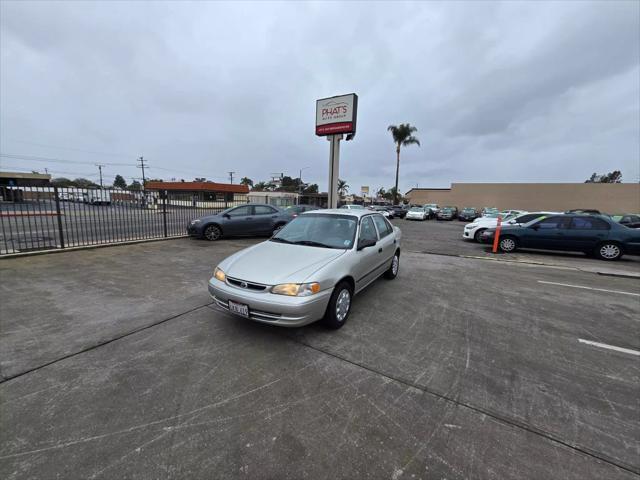 2000 Toyota Corolla