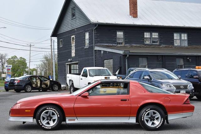 Photo of 1985 Red Chevrolet Camaro