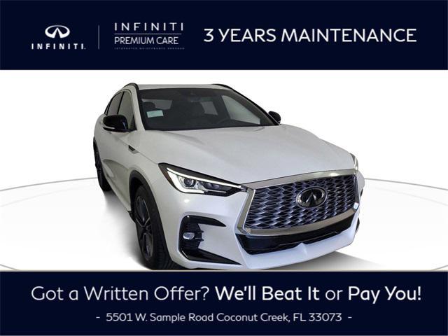 Photo of 2025 Radiant White INFINITI QX55