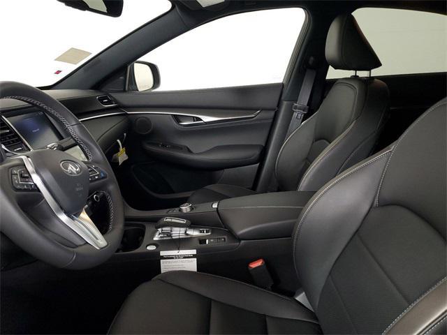 Photo of 2025 Black Obsidian INFINITI QX55