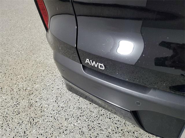 Photo of 2025 Black Obsidian INFINITI QX55