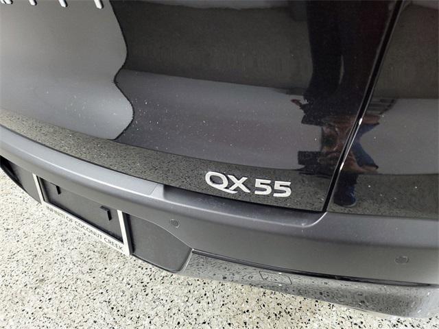 Photo of 2025 Black Obsidian INFINITI QX55