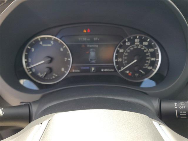 Photo of 2025 Radiant White INFINITI QX50